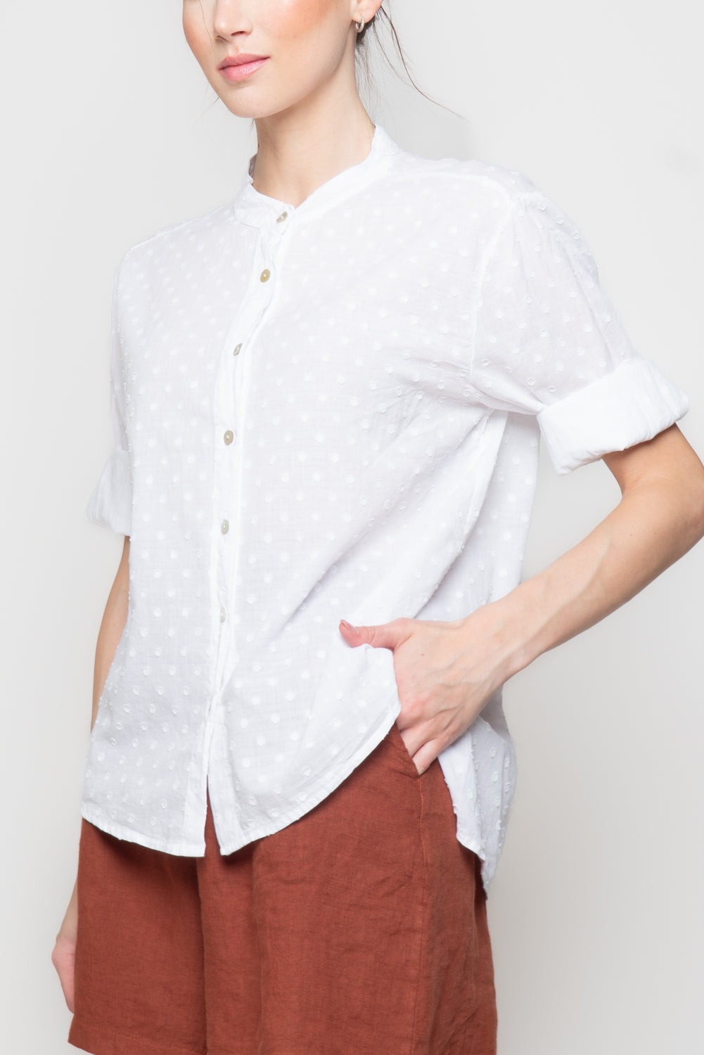 Camicia alla coreana con ricami