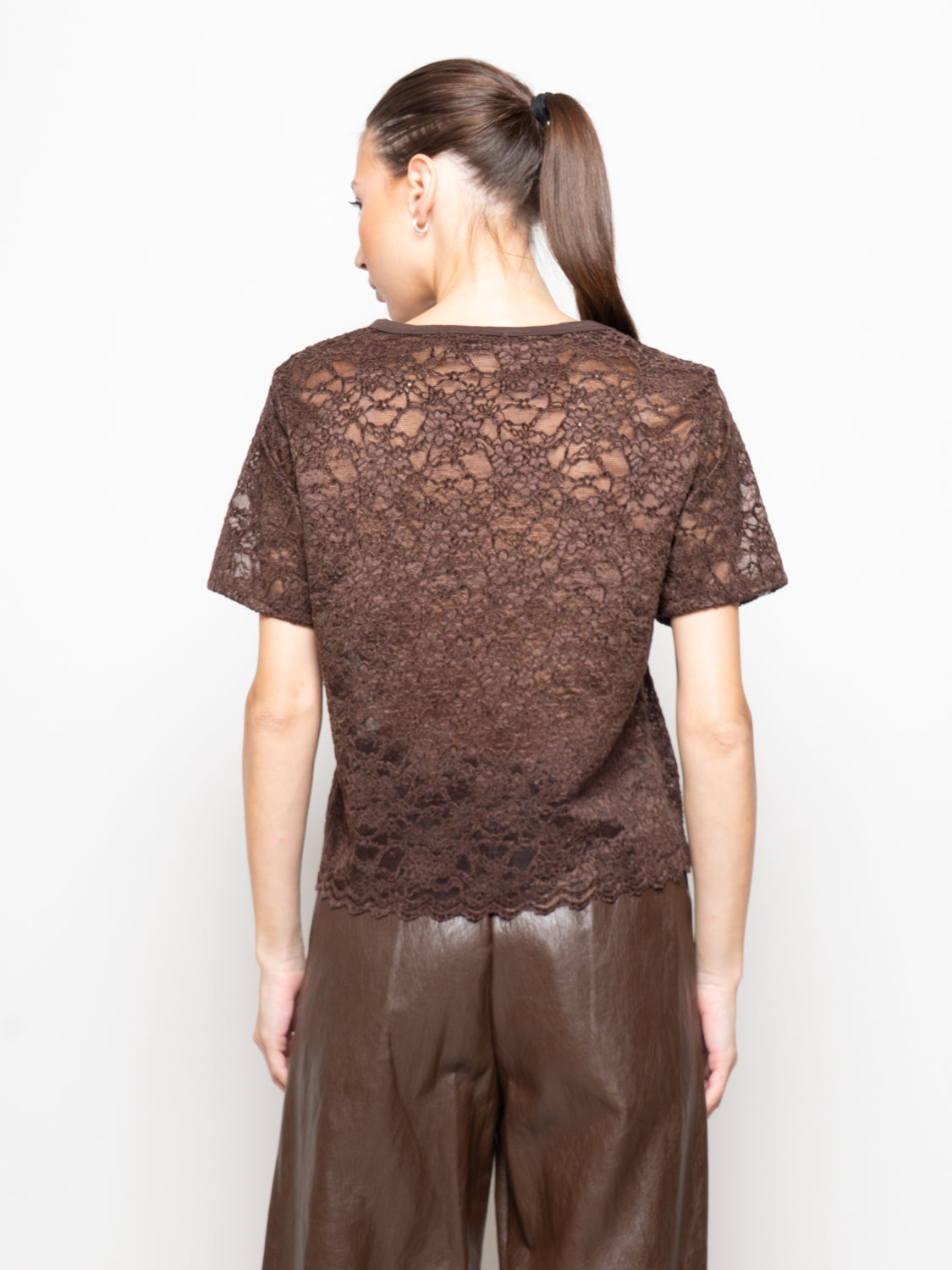Top in pizzo macramè