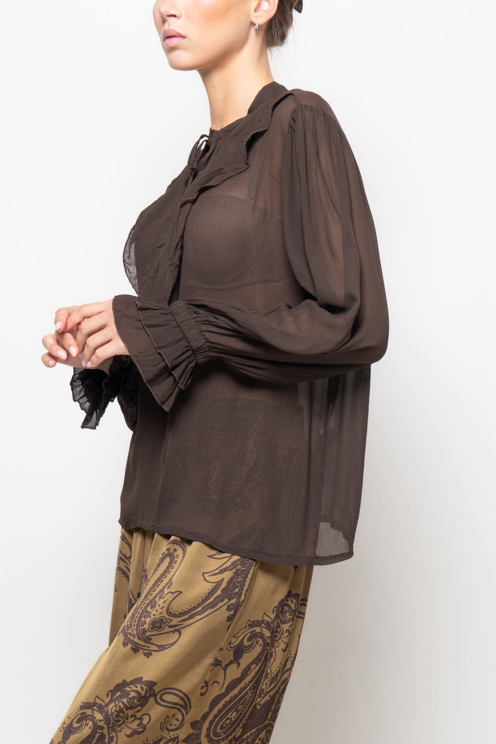 Blusa con volant
