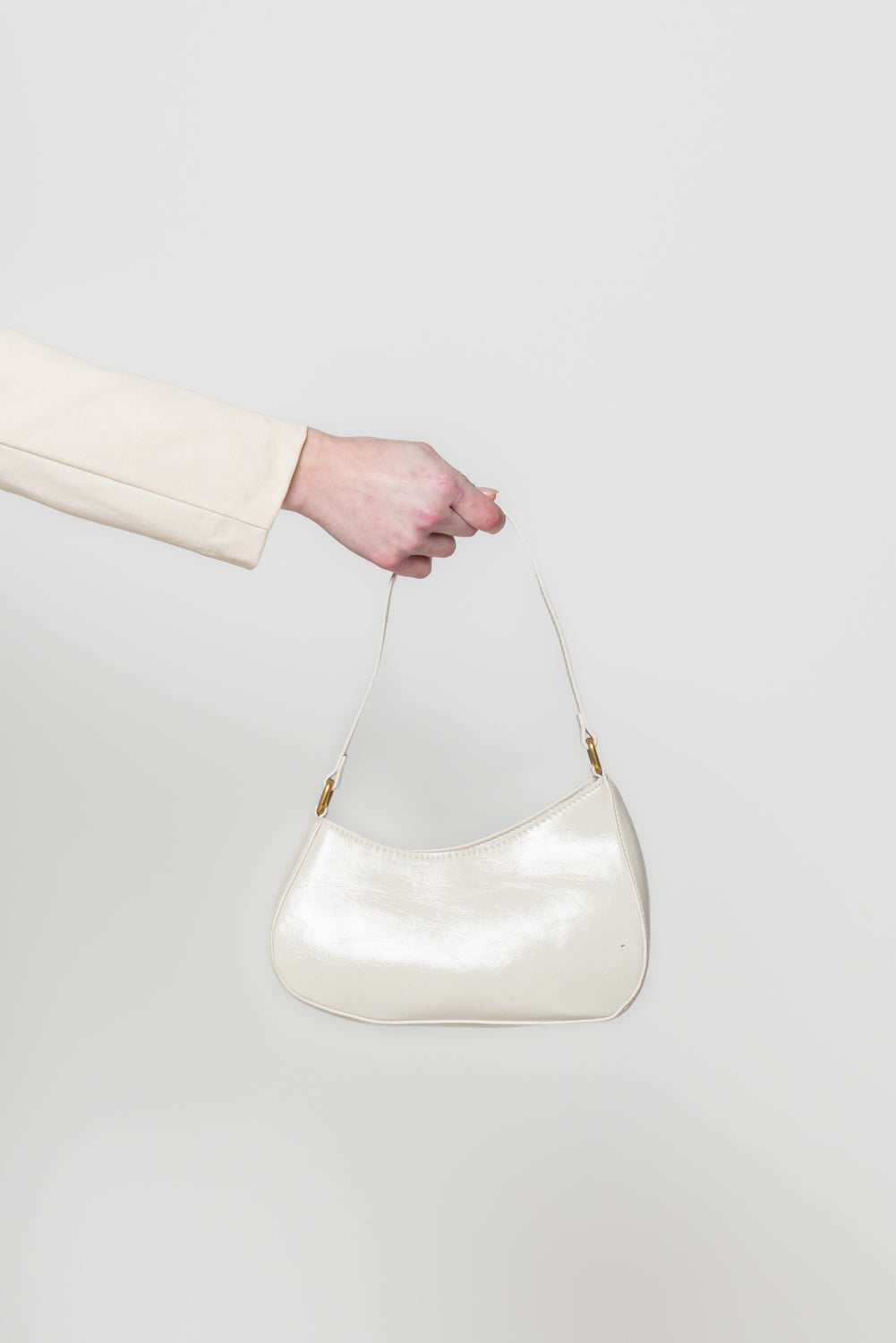 Tracolla con forma stondata