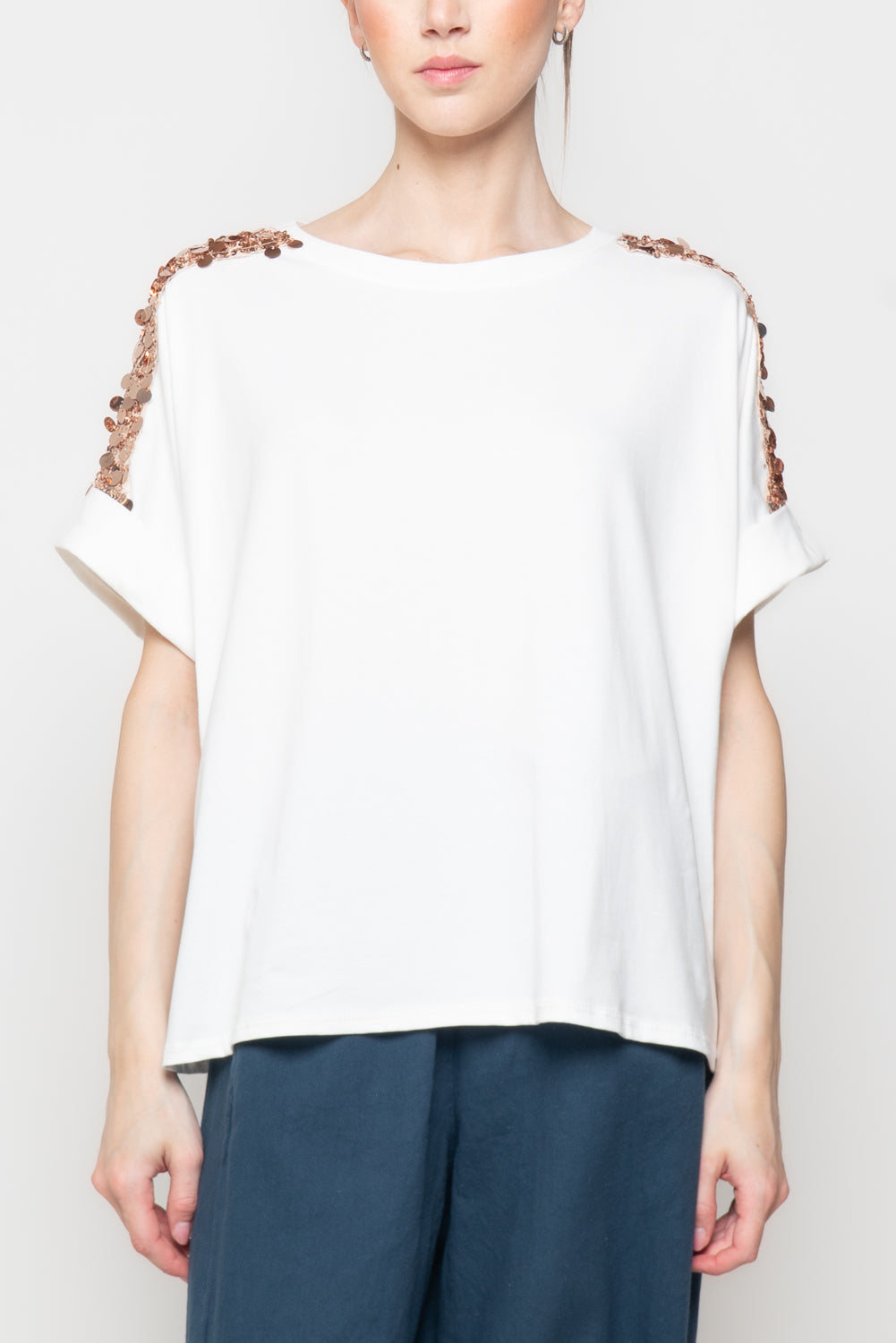 T-shirt con Spalle Paillettes