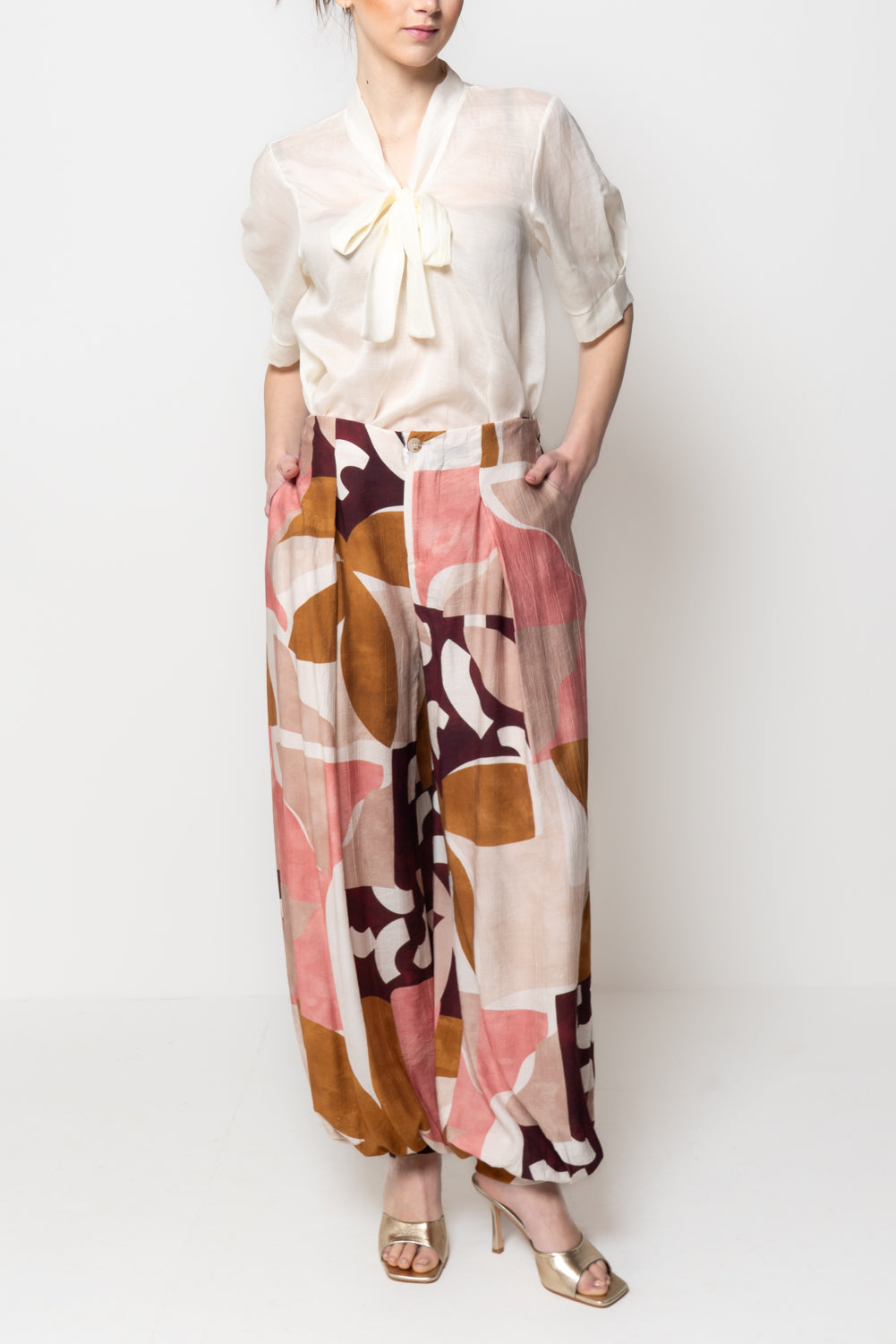 Pantalone a Fantasia Astratta con Polsino
