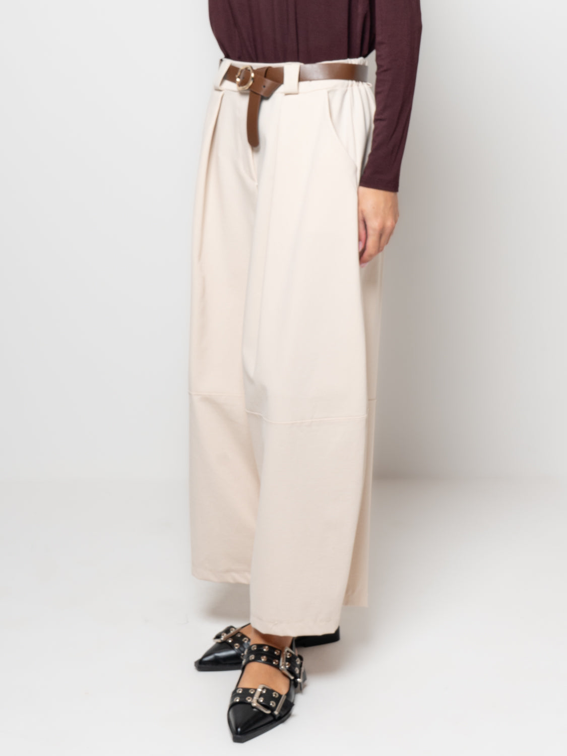 Pantalone barrel in punto milano