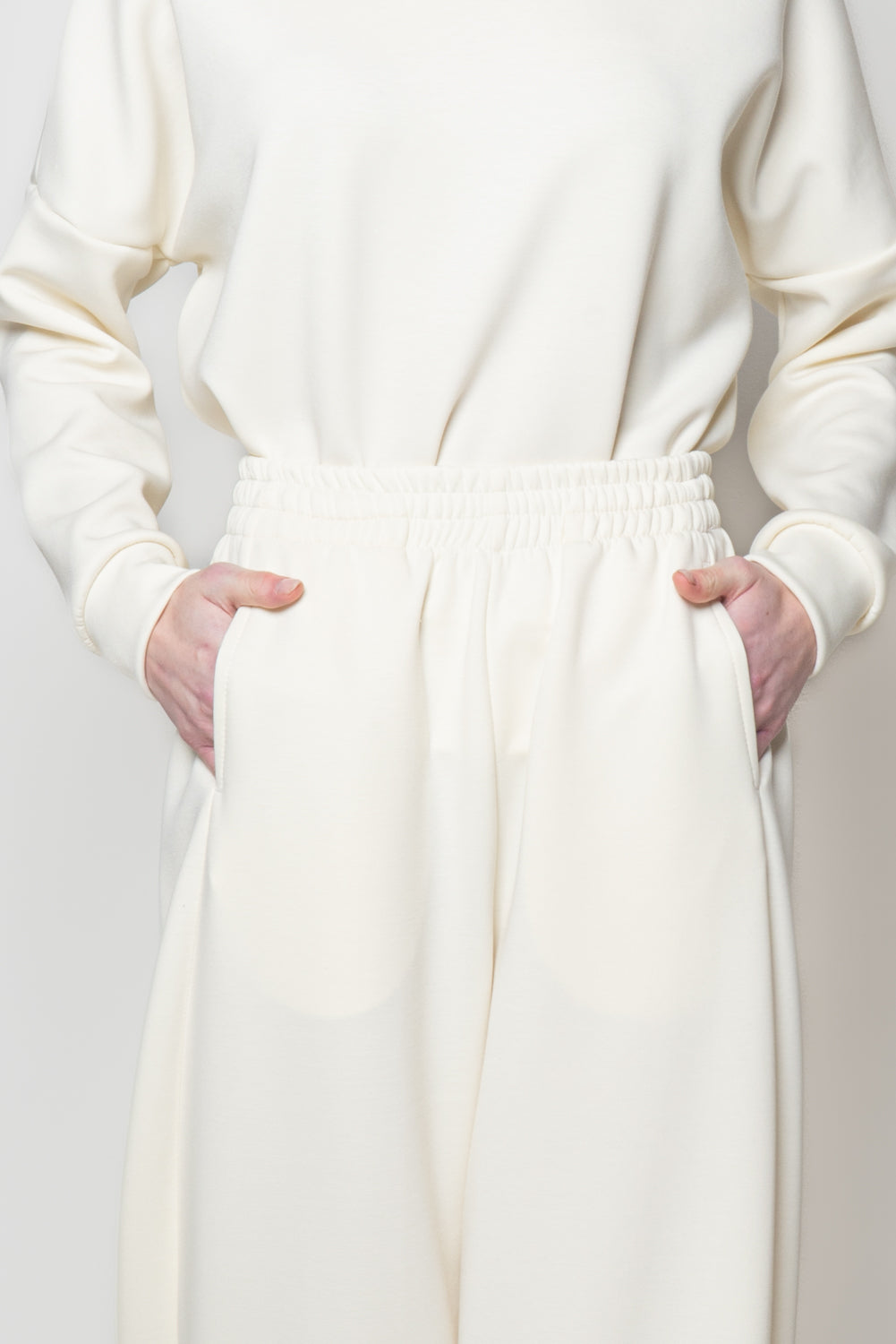 Pantalone baggy in neoprene