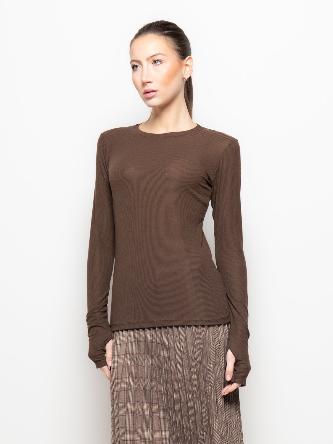 Maglia a costine con foro