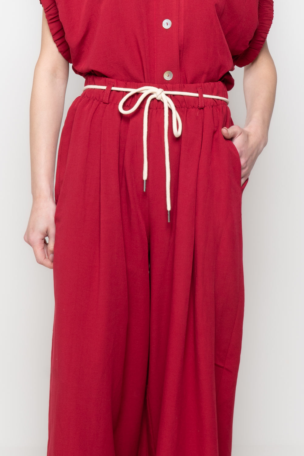 Pantalone palazzo in misto lino con cinturino