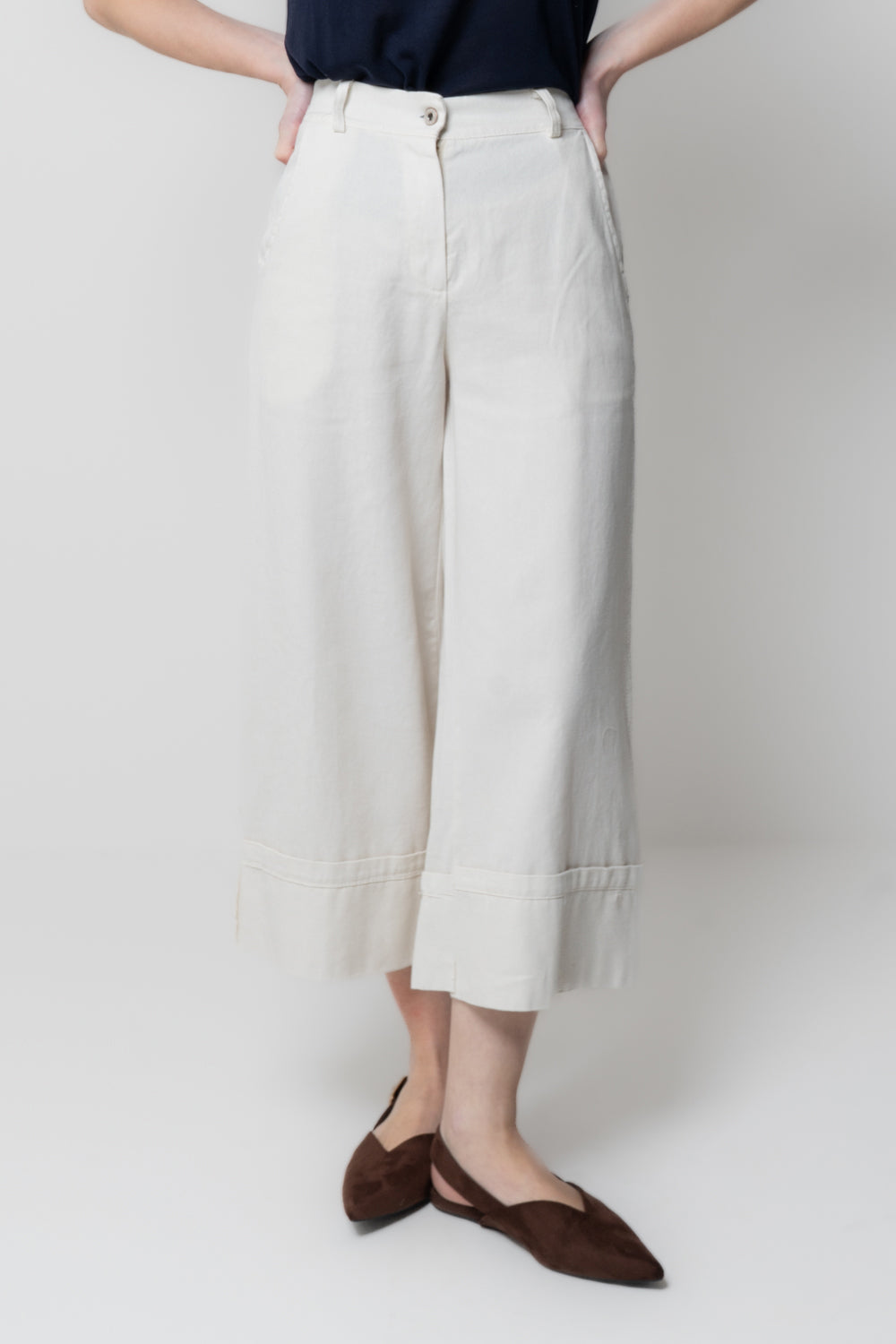 Pantalone Cropped con Risvolto