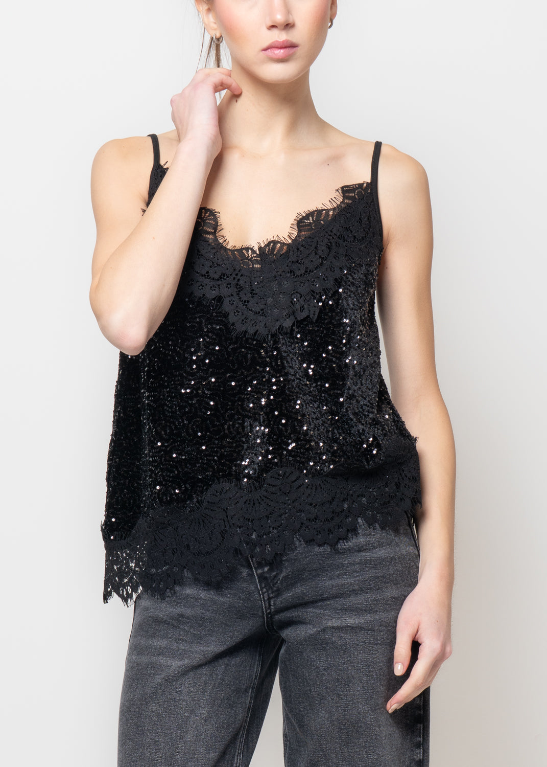 Top in paillettes e ciniglia