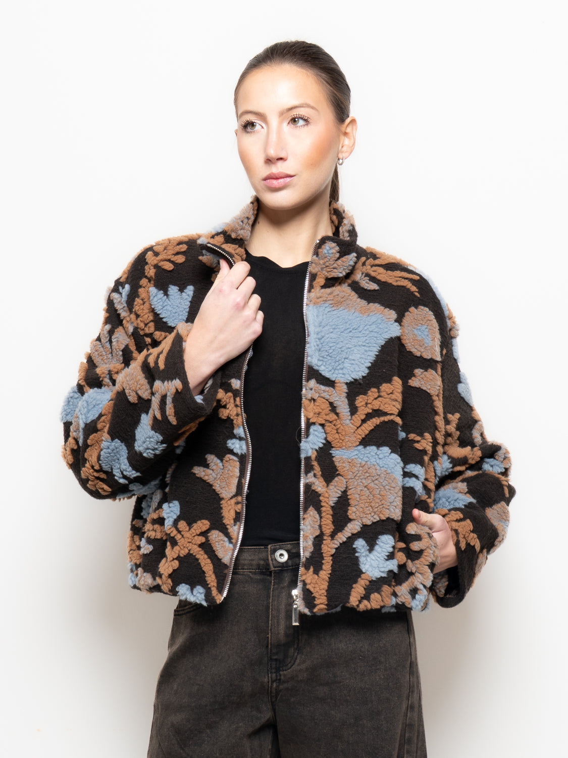Bomber con motivo floreale