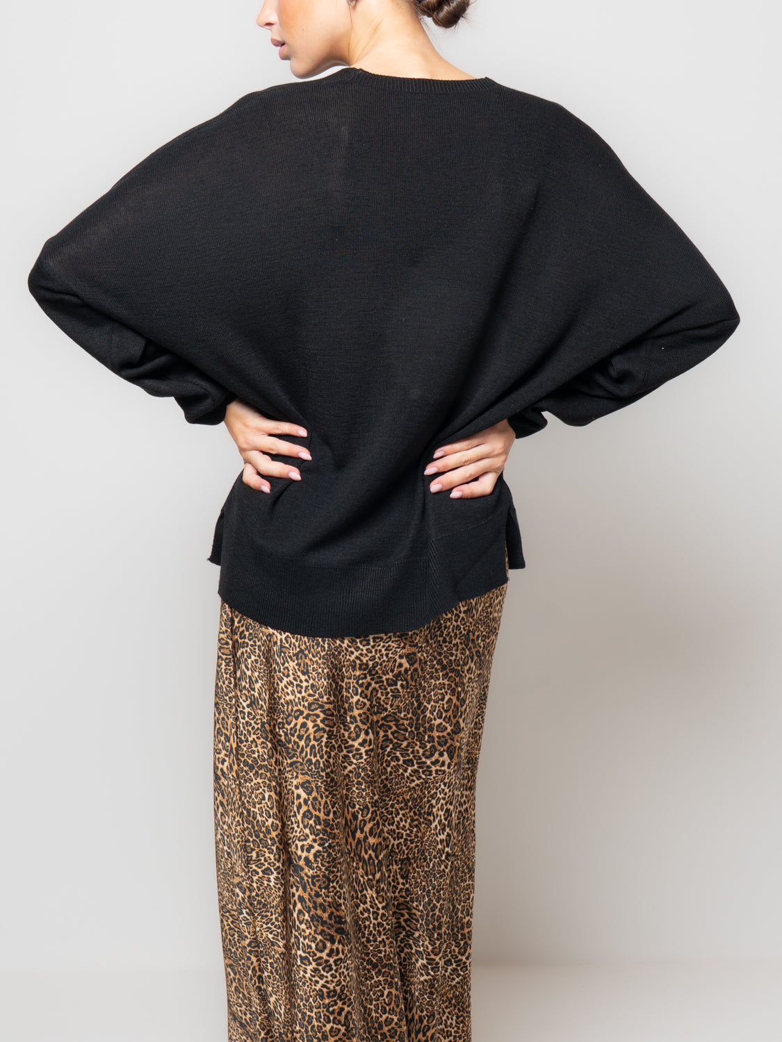 Maglia scollo a V misto lana