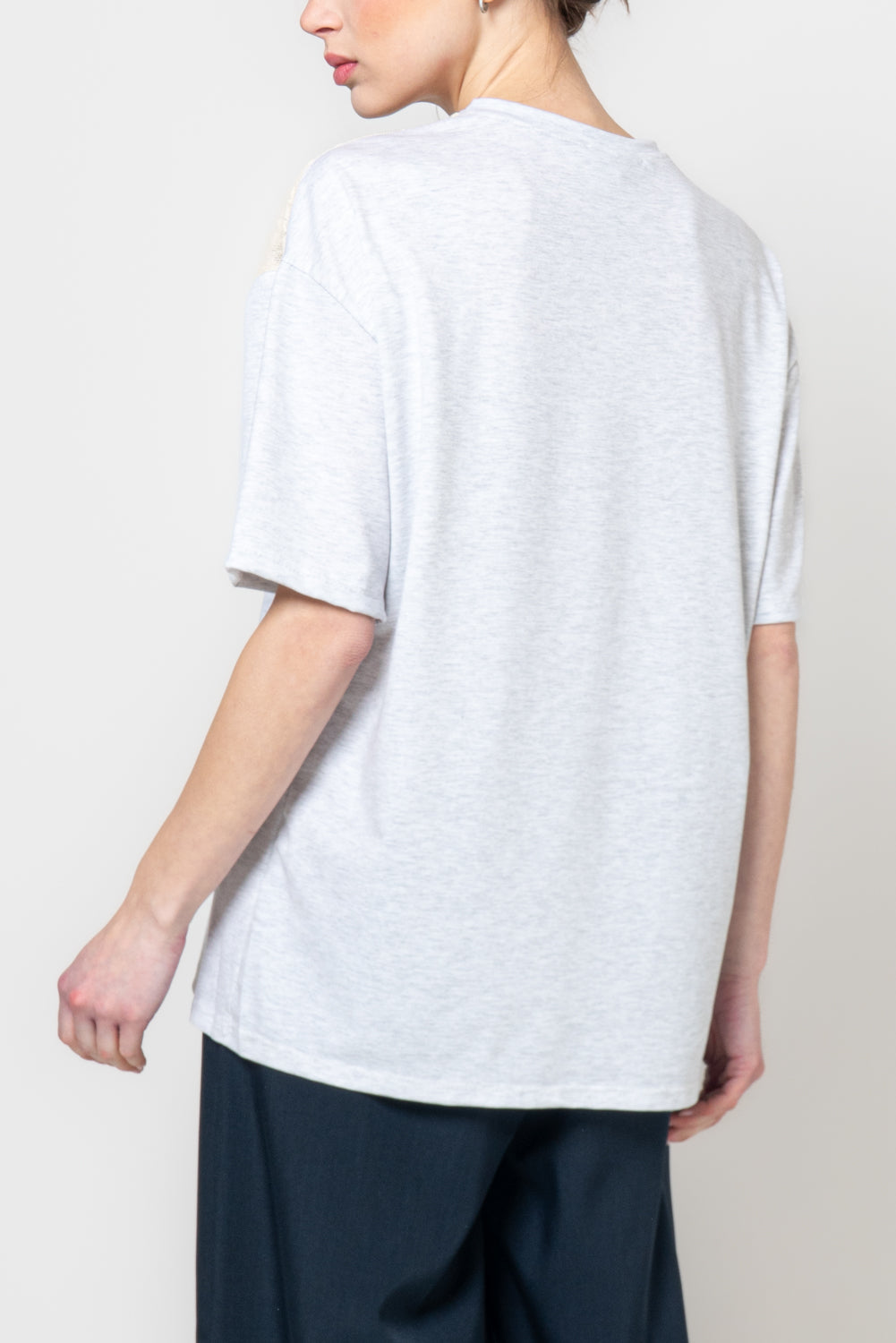 T shirt con dettagli in macramè