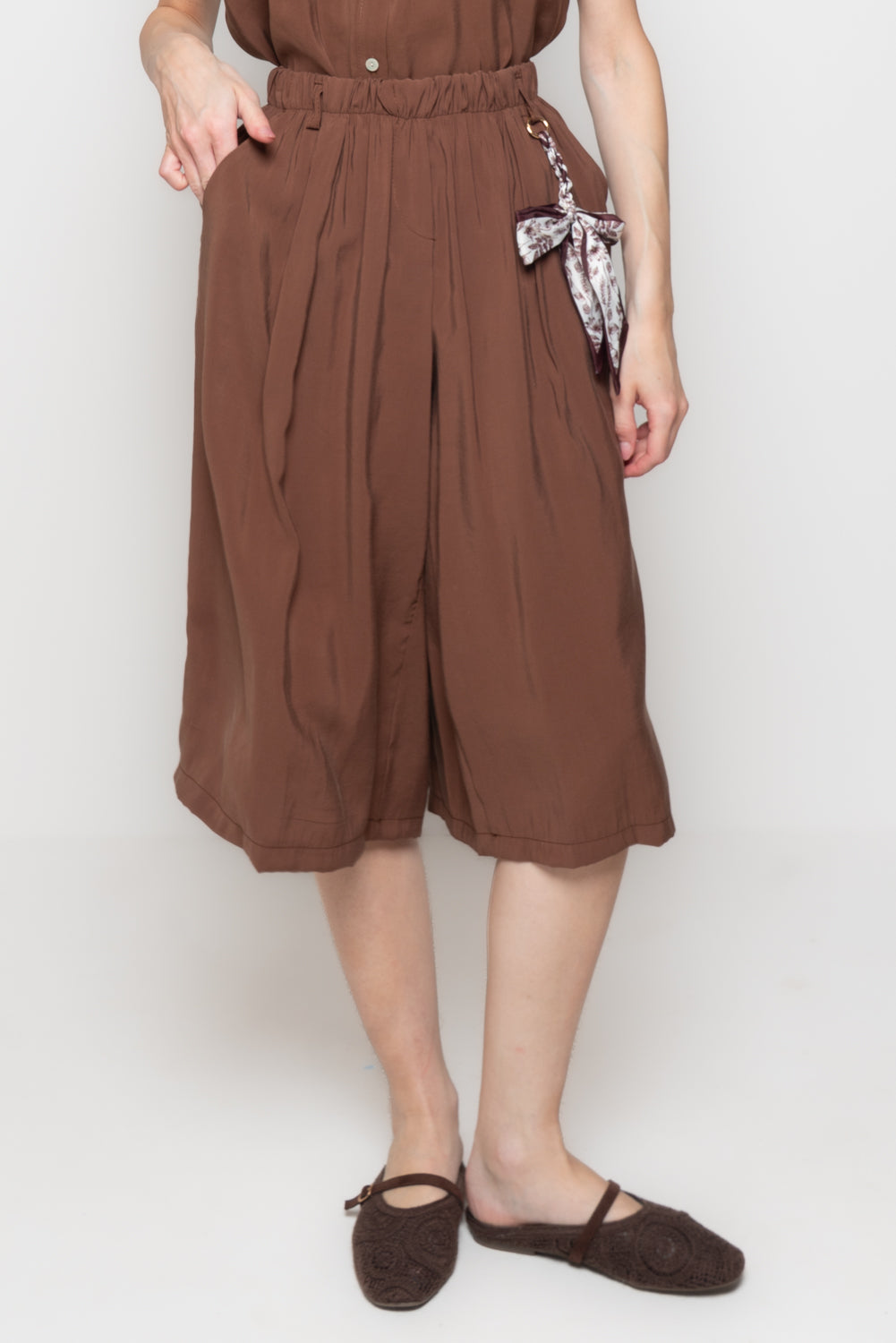Bermuda Fluido con Foulard