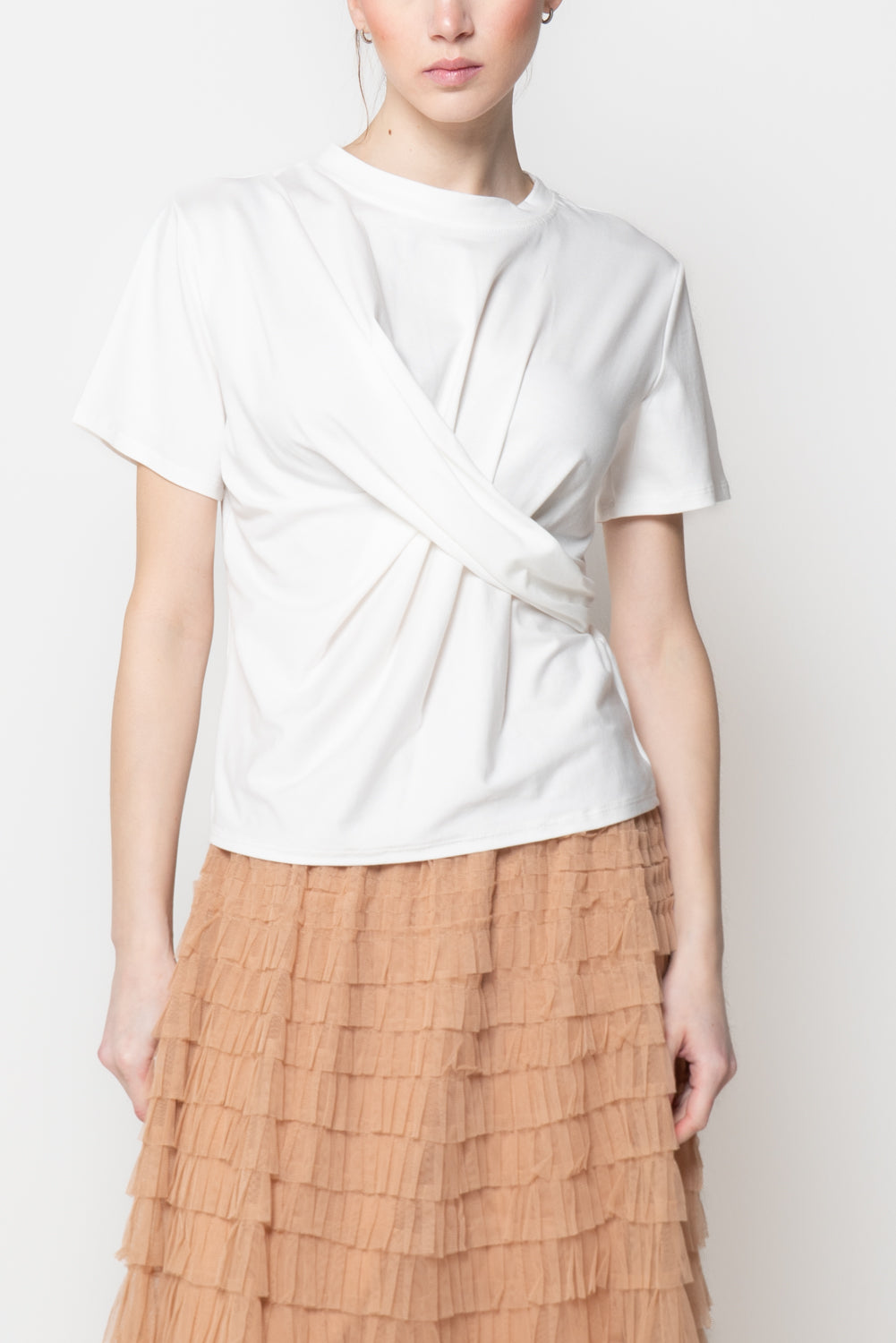 T-shirt con drappeggio