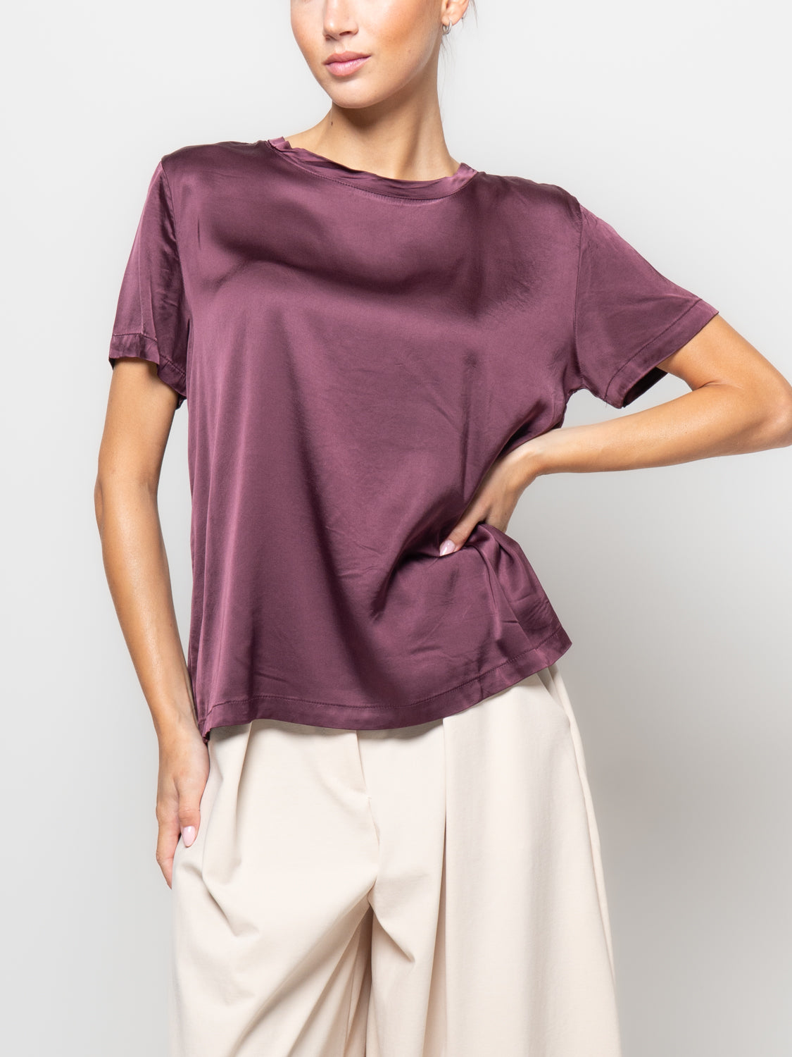 T shirt in satin