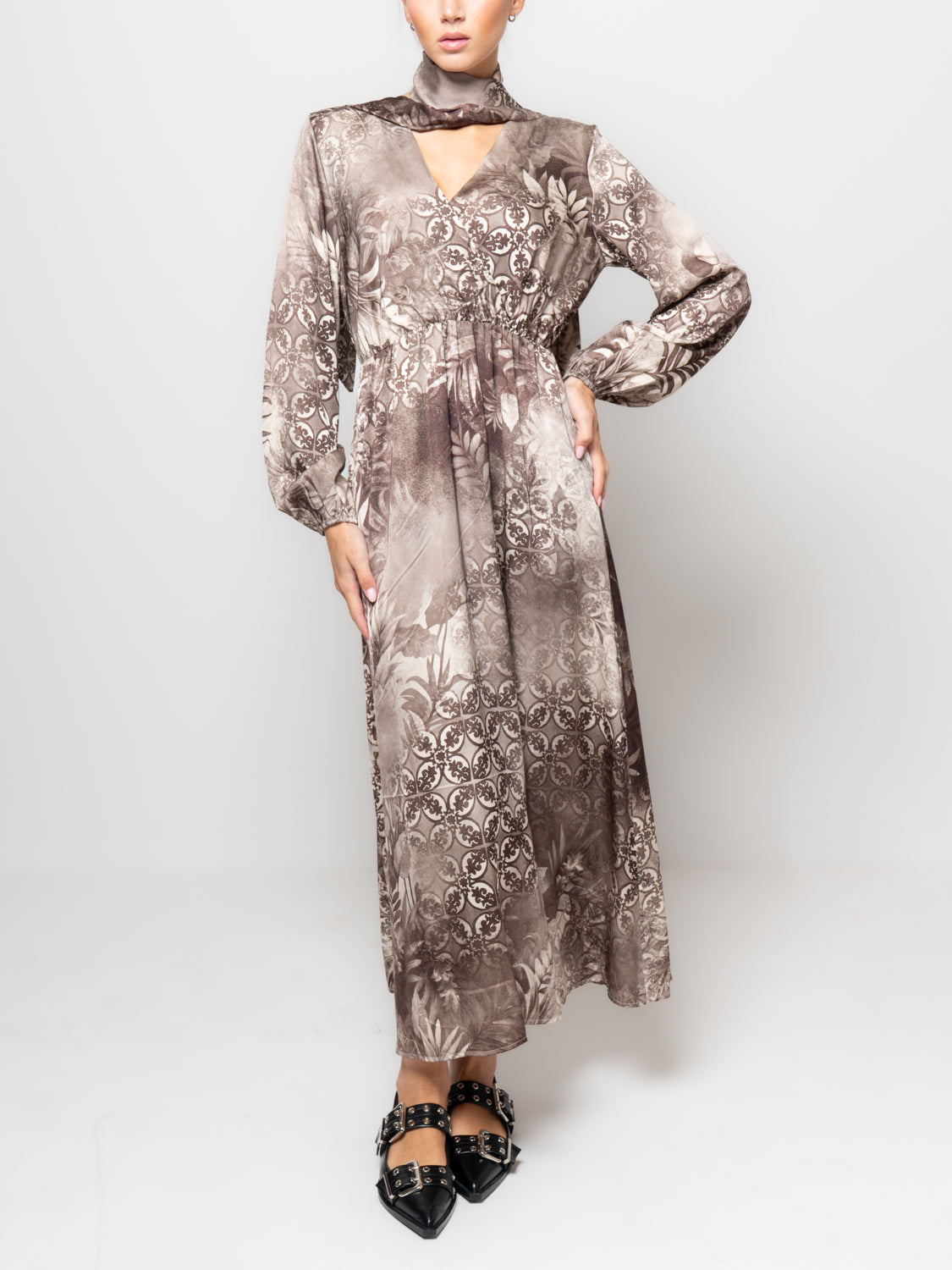 Abito fantasia in satin