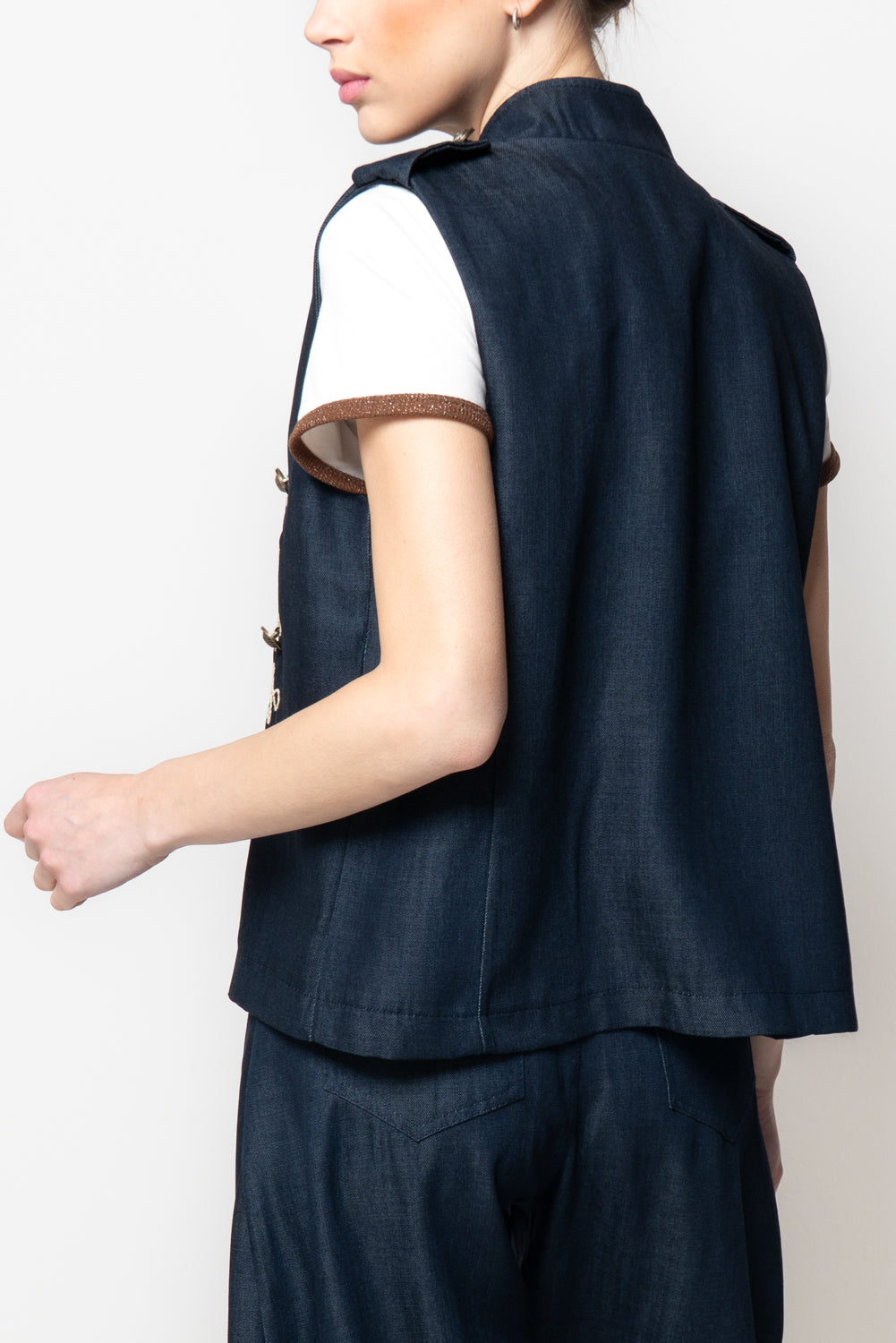 Gilet in Denim Stile Militare con Alamari