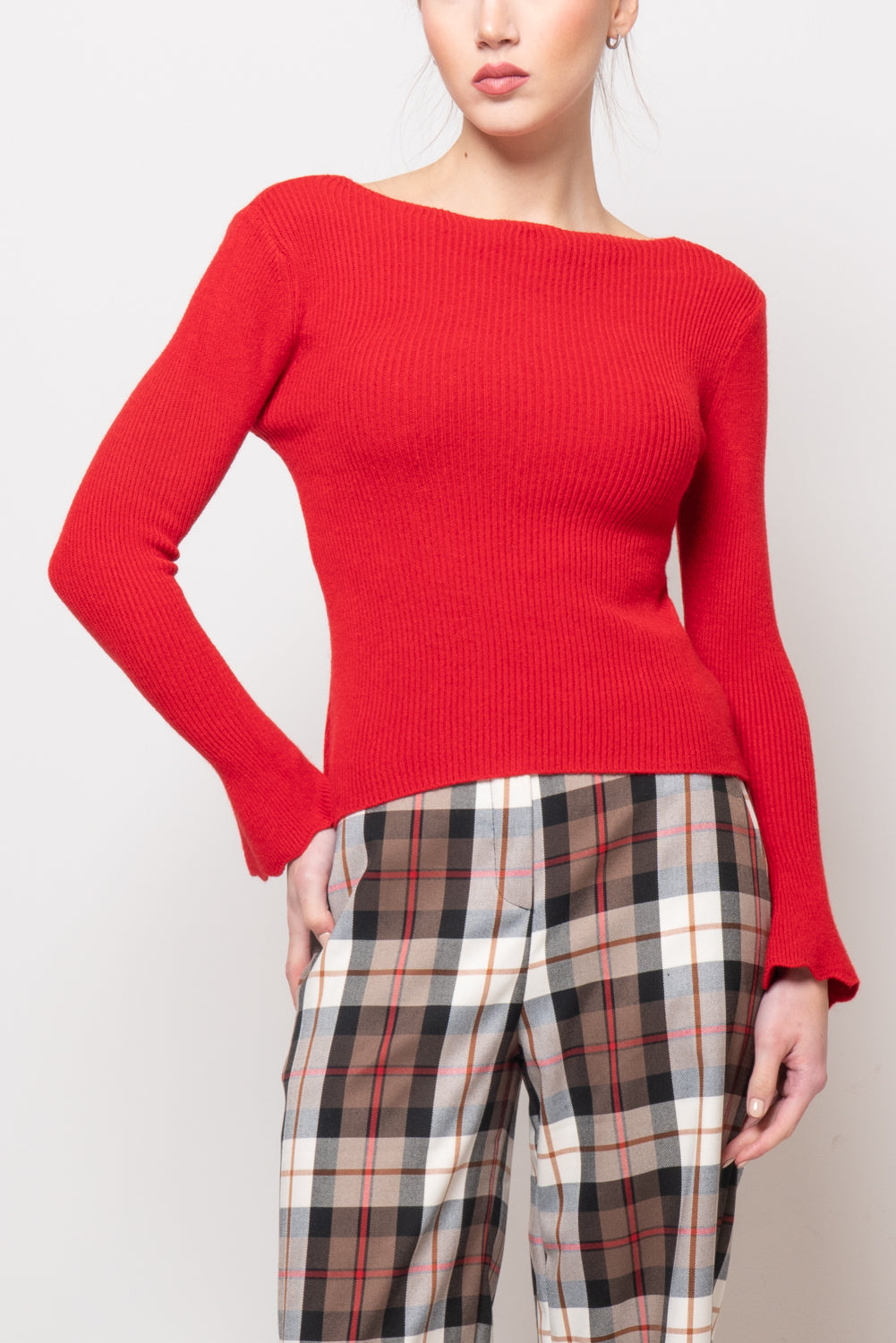 Maglia con manica svasata