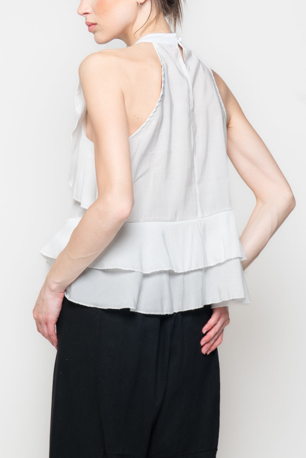 Top Halter con Balze Sovrapposte