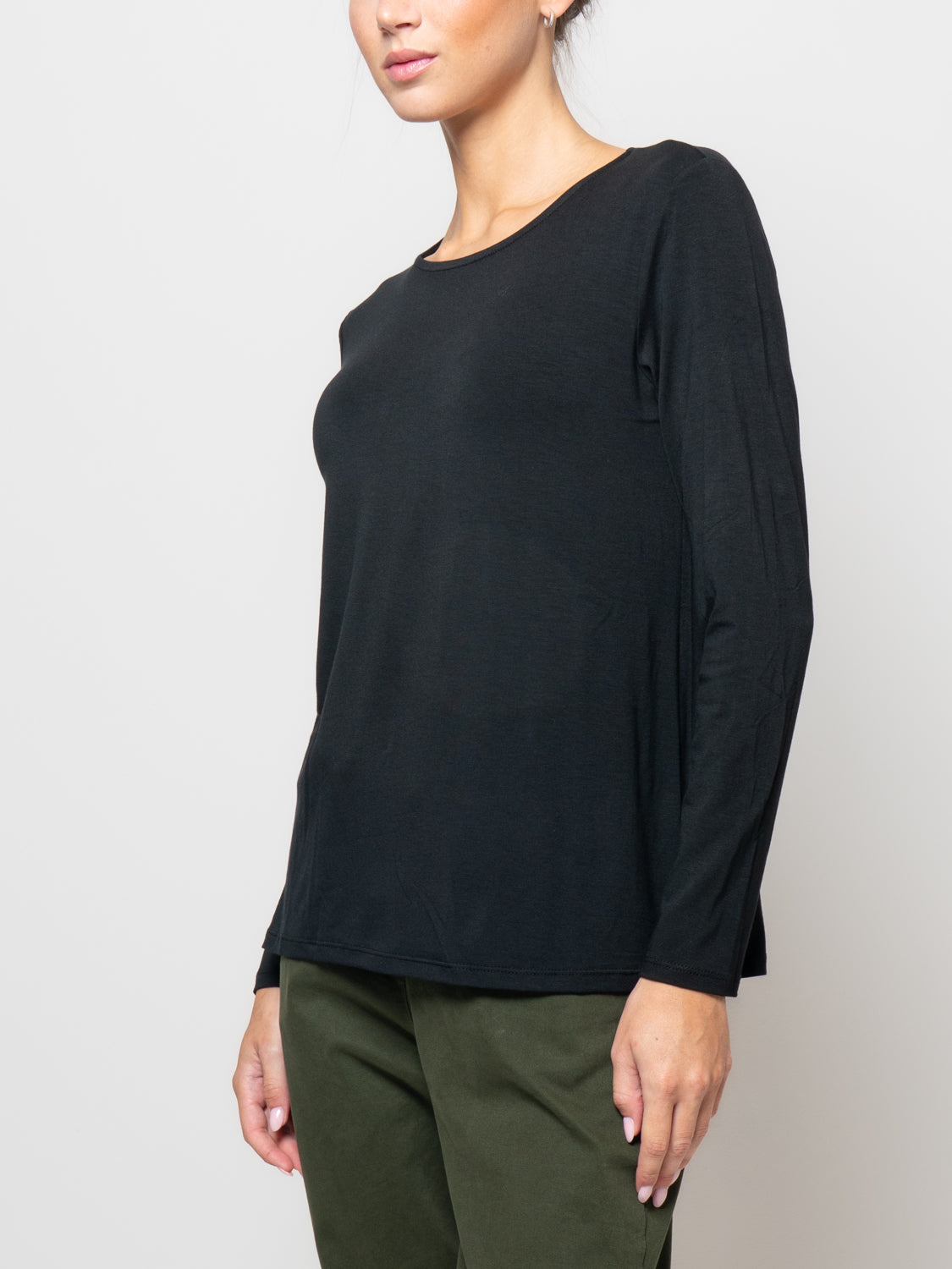 T shirt in viscosa con spacchi