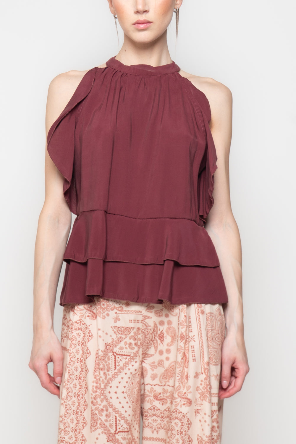 Top Halter con Balze Sovrapposte