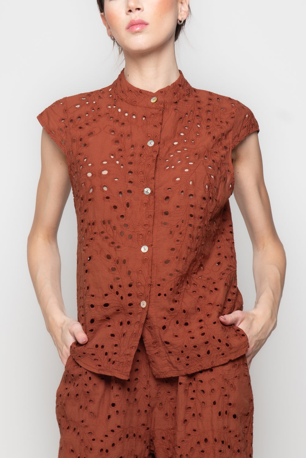 Camicia smanicata in Pizzo Sangallo