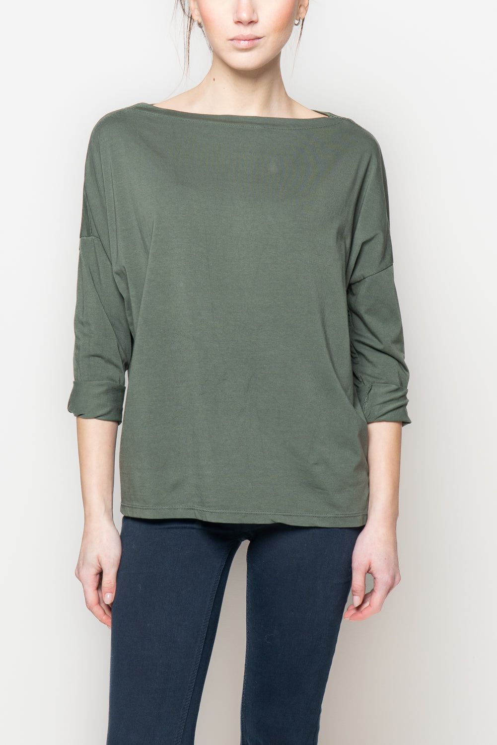 T shirt a manica lunga con scollo a barca