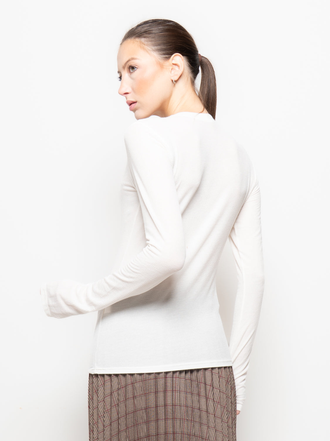 Maglia a costine con foro