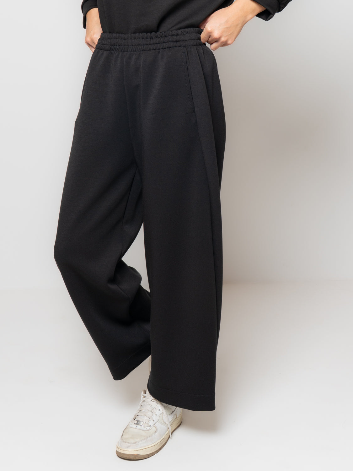 Pantalone baggy in neoprene
