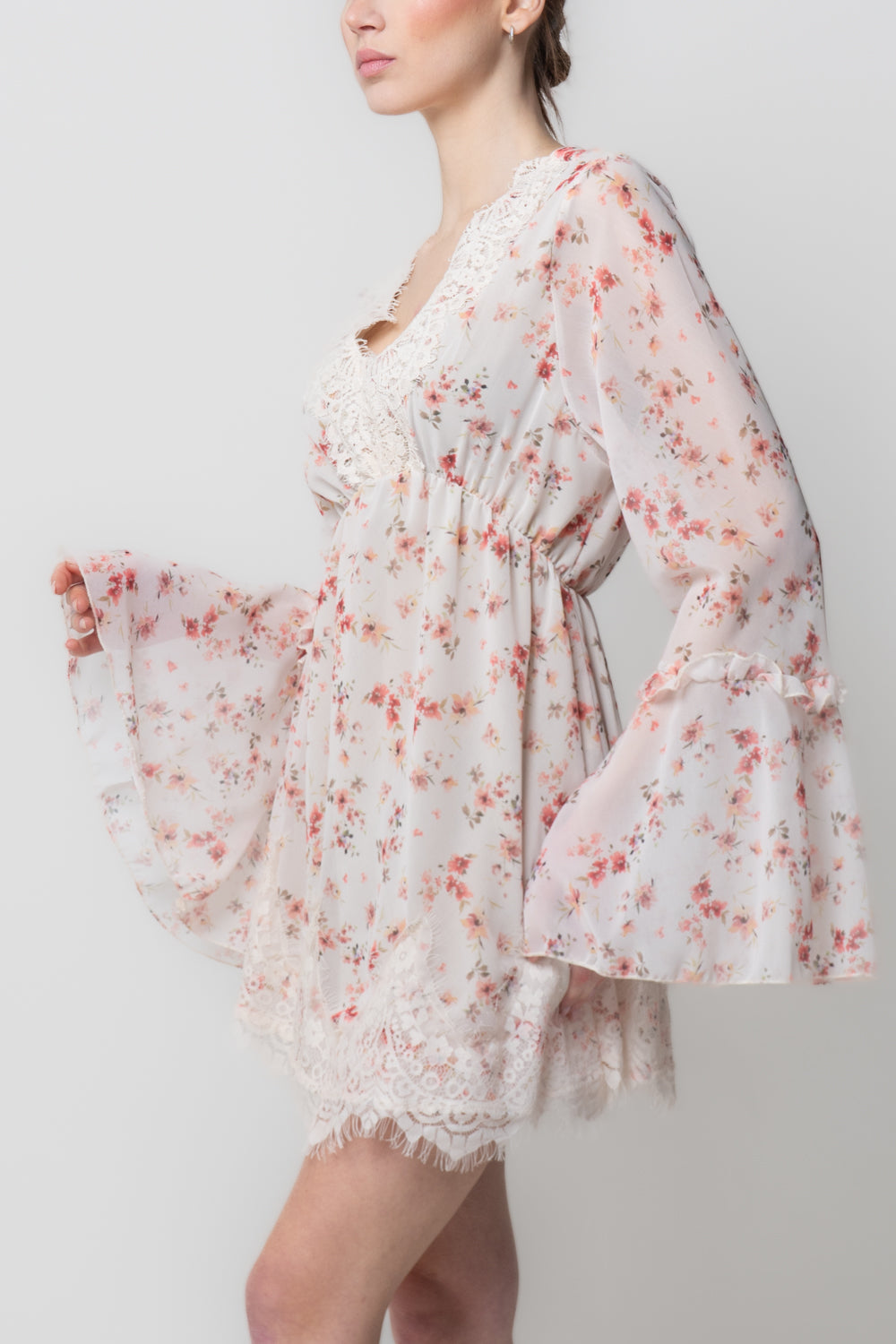 Abito Mini Floreale con Scollo in Pizzo