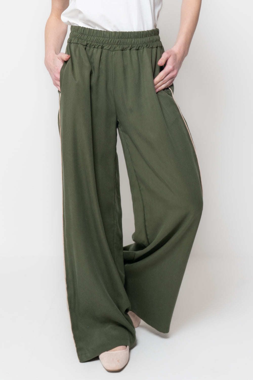 Pantalone Soft con Banda Laterale