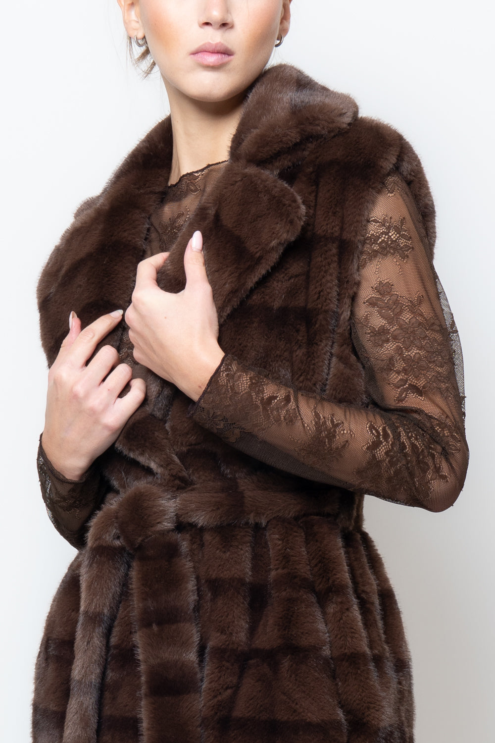 Pelliccia smanicata lunga