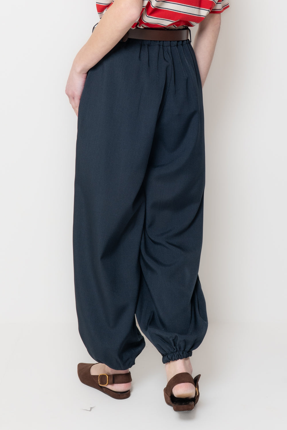 Pantalone modello harem con Cintura