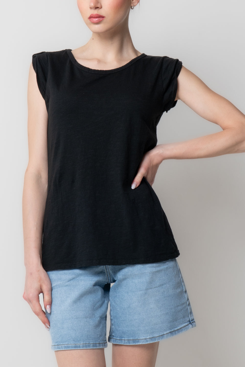 NINA AGST7058NERO