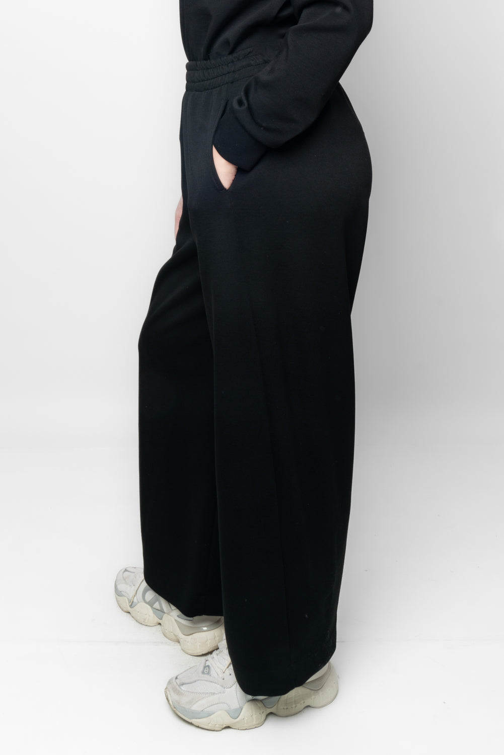 NINA STMR24255NERO