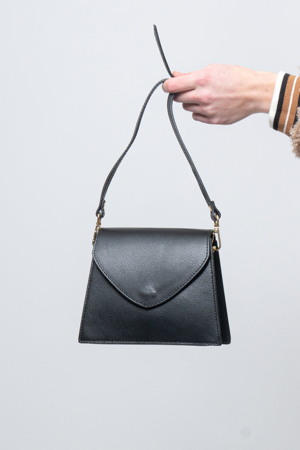 NINA SUNP0000NERO