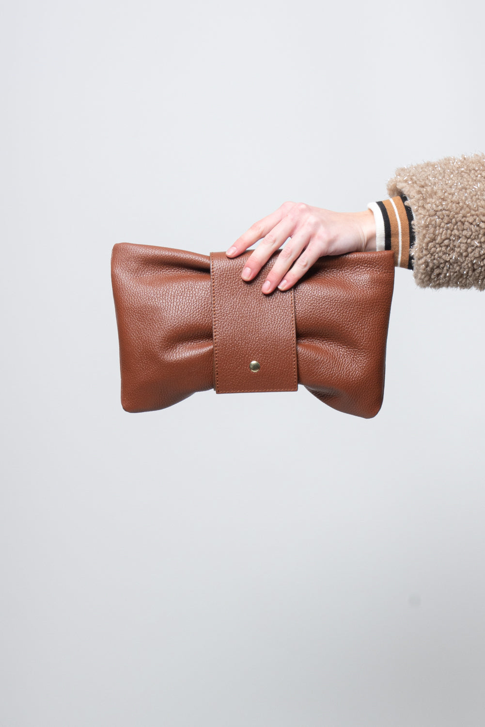 NINA SUNP0001CUOIO