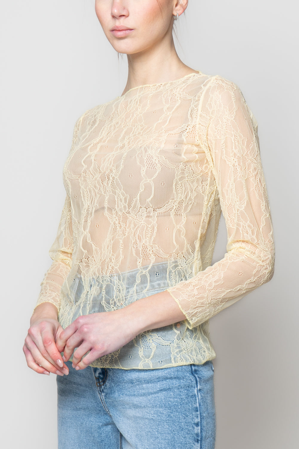 Blusa in pizzo