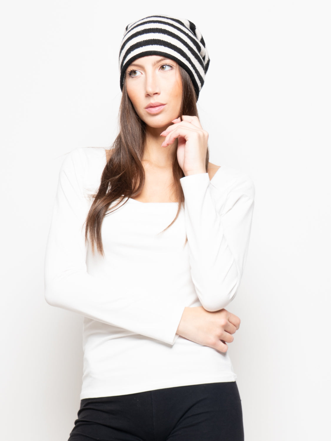 Berretto a righe in maglia oversize