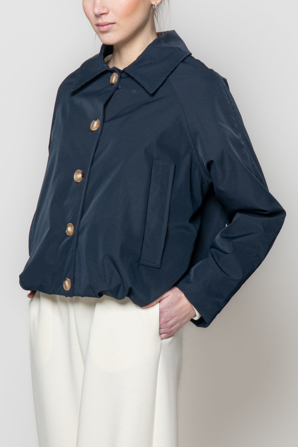 Bomber impermeabile con colletto