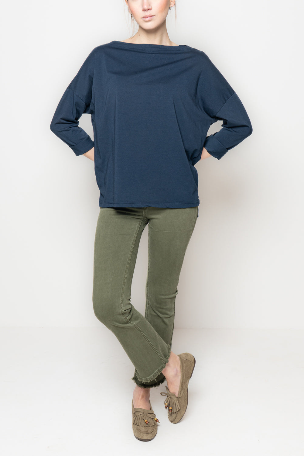 T shirt a manica lunga con scollo a barca