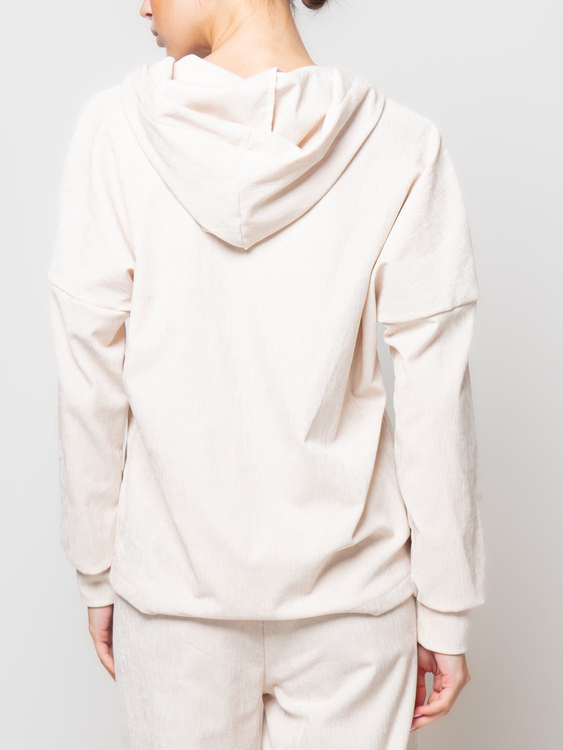 Felpa in ciniglia con cappuccio