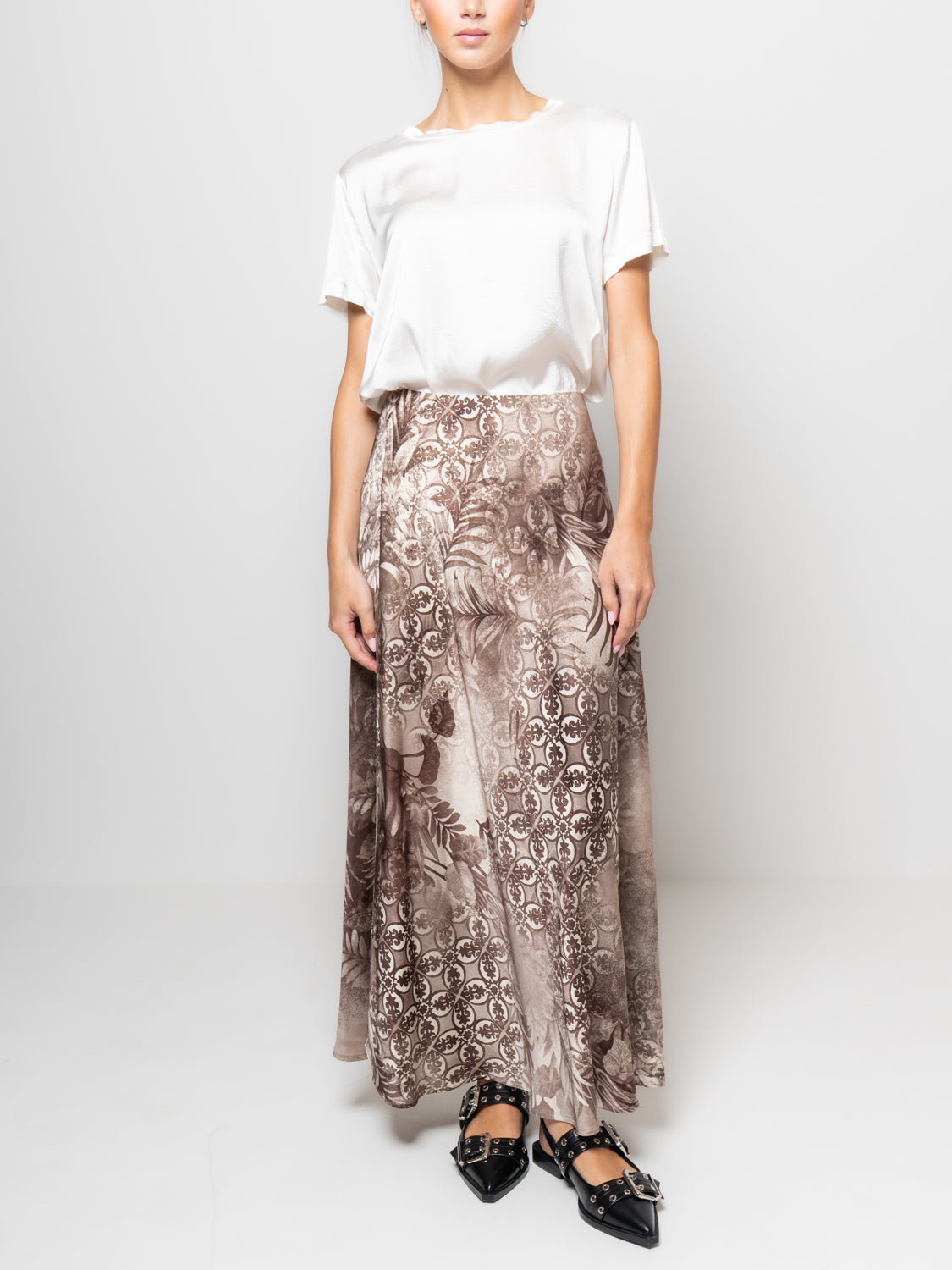 Lounguette fantasia in satin