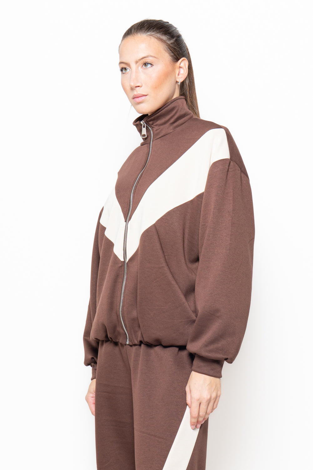 Felpa collo alto con inserti color block