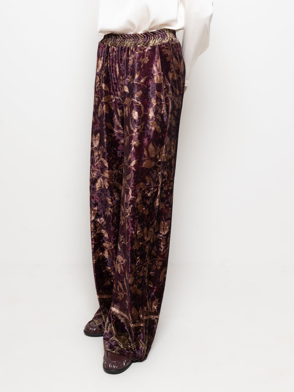 Pantalone in velluto stampa floreale con vita arricciata