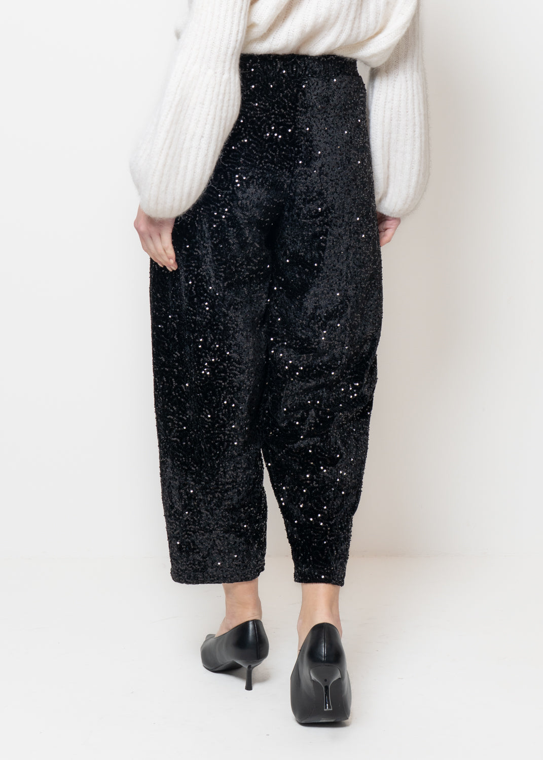 Pantaloni barrel in paillettes e ciniglia