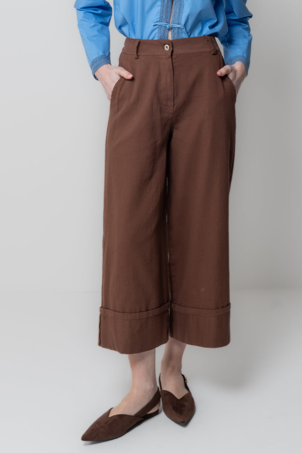 Pantalone Cropped con Risvolto