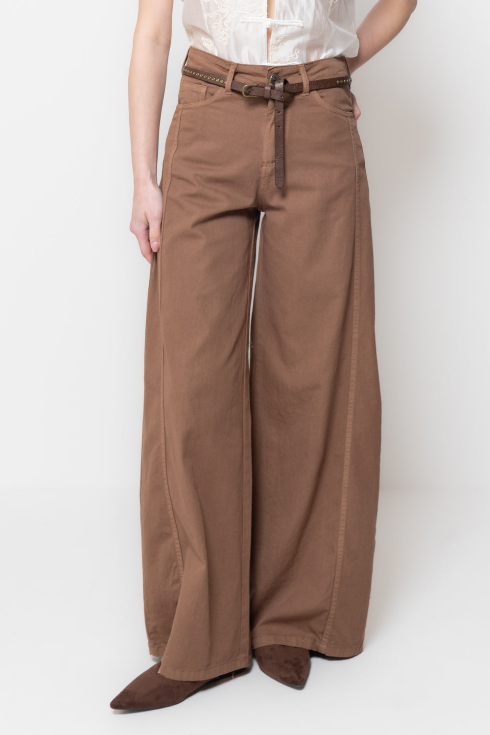 Pantaloni a palazzo con cuciture