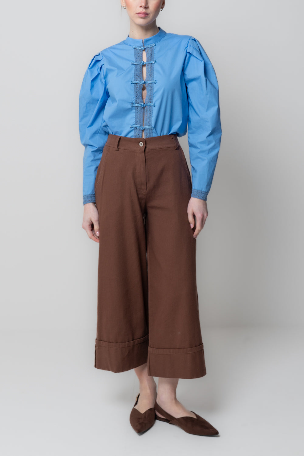 Pantalone Cropped con Risvolto