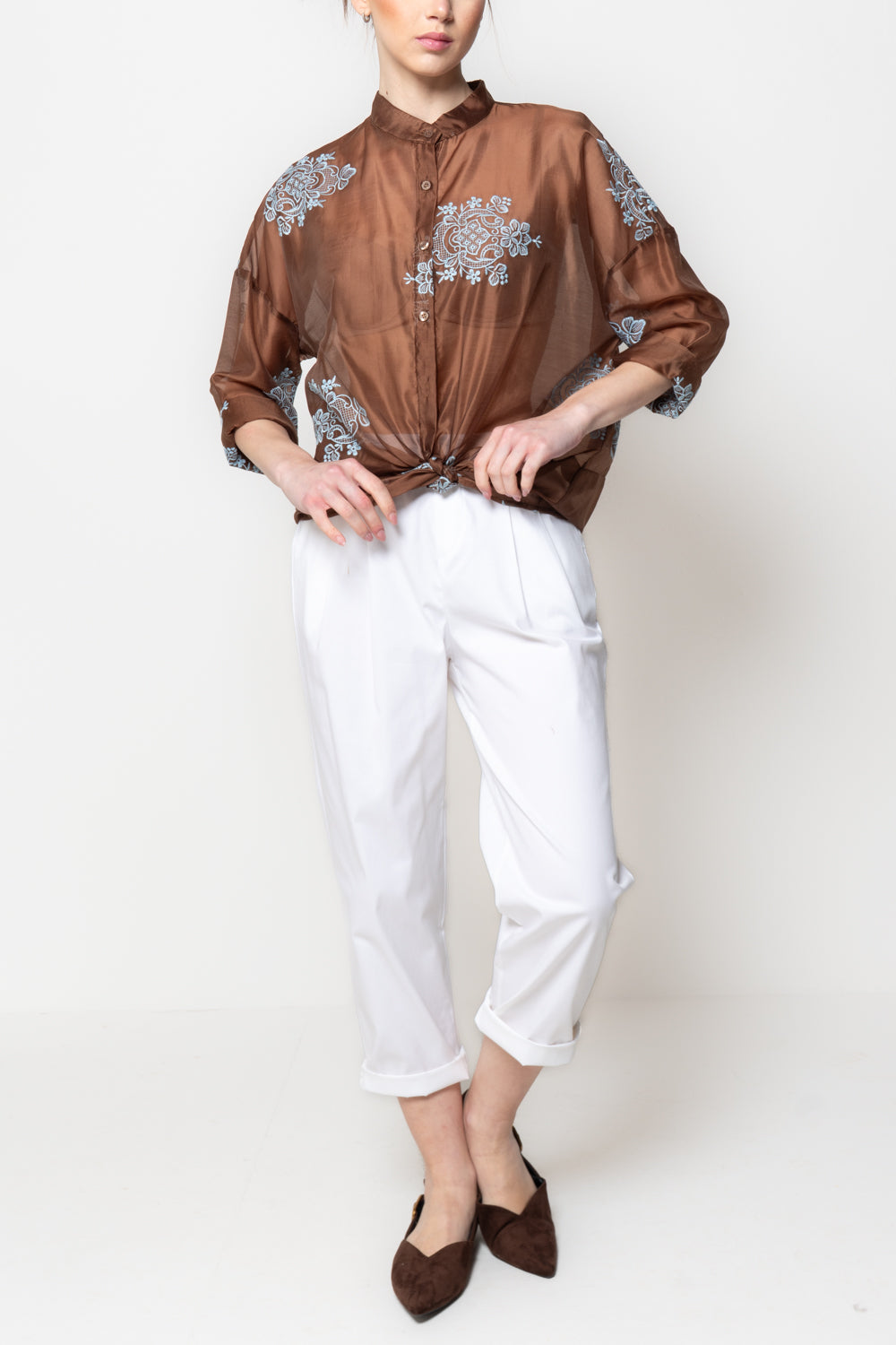 Camicia alla coreana con Ricami