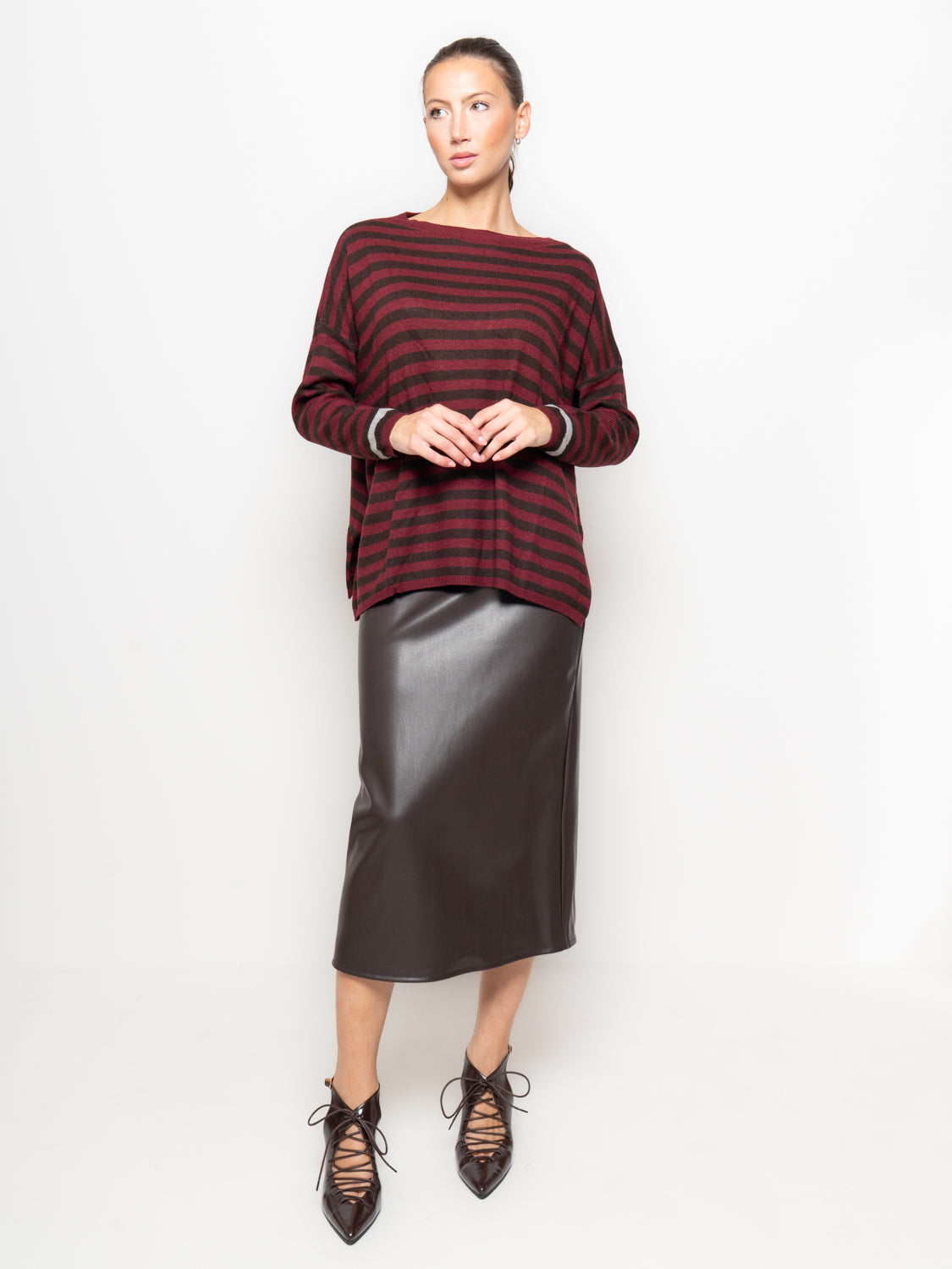 Maglia rigata misto cashmere con dettaglio a contrasto